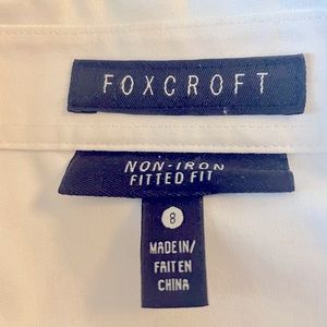 Chico’s White Botton front 3/4 sleeve, rarely worn smoke free,pet free home